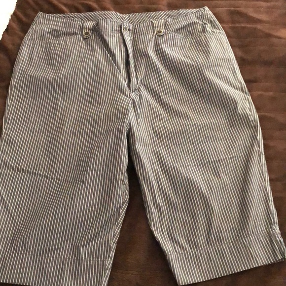 White Stag Pants - 🔥BOGO 50% White Stag Black/White Stripe Capri